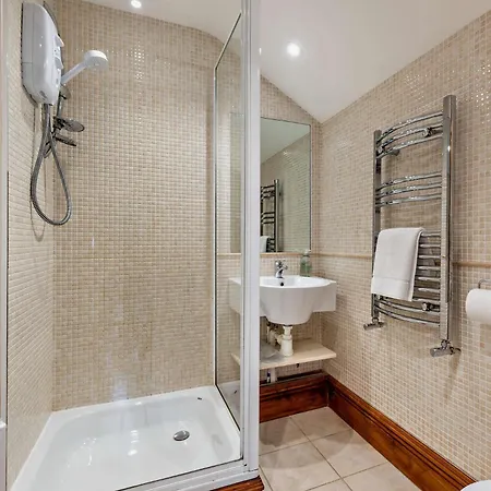 3 Bed In Brampton 94773 How